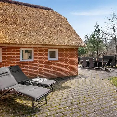 Hunno - 3km From The Sea By Interhome *