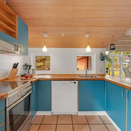 Hunno - 3km From The Sea By Interhome