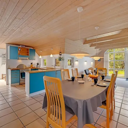 Hunno - 3km From The Sea By Interhome