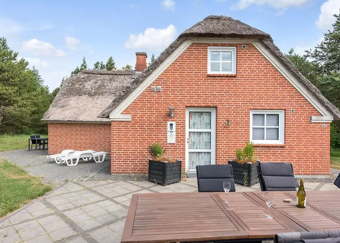 Hunno - 3km From The Sea By Interhome