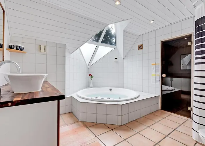 Hunno - 3km From The Sea By Interhome *